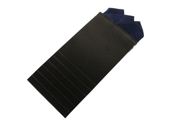 Lommetørkle på papp med spiss brett navy 